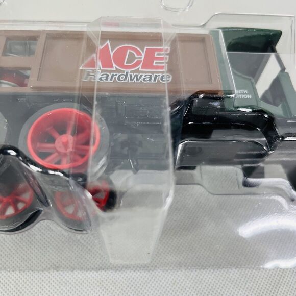 ERTL 1925 Ace Hardware Stake Truck w/Barrels 9th Edition 1:34 Scale Die-cast - Picture 7 of 11